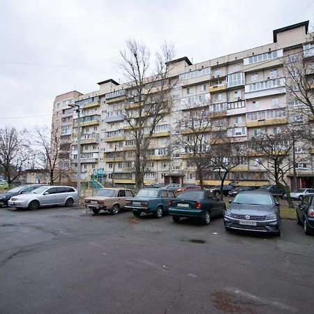 Kvartirkoff Na Volodymyra Ivasiuka 19A Kyiv Exterior photo
